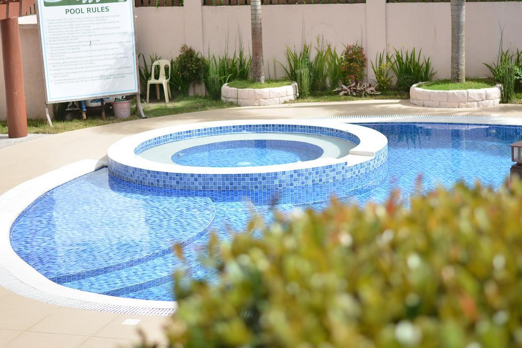 Hotel Casa De Miguelitos à Tagaytay City Extérieur photo