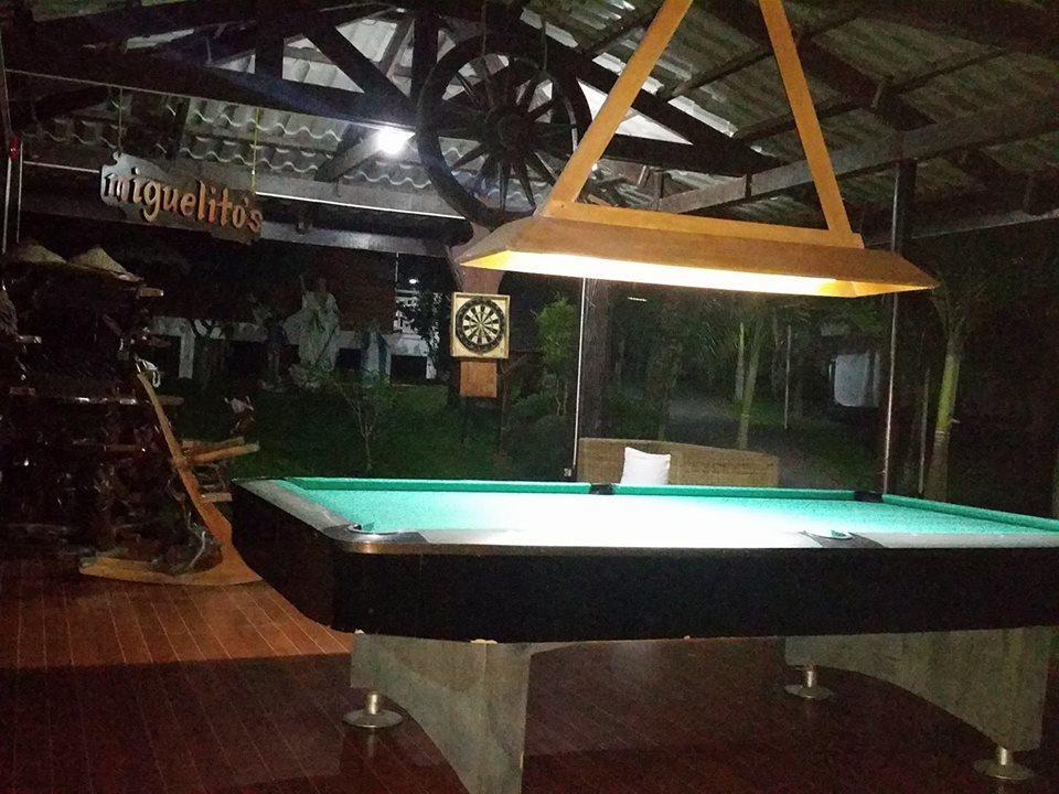 Hotel Casa De Miguelitos à Tagaytay City Extérieur photo