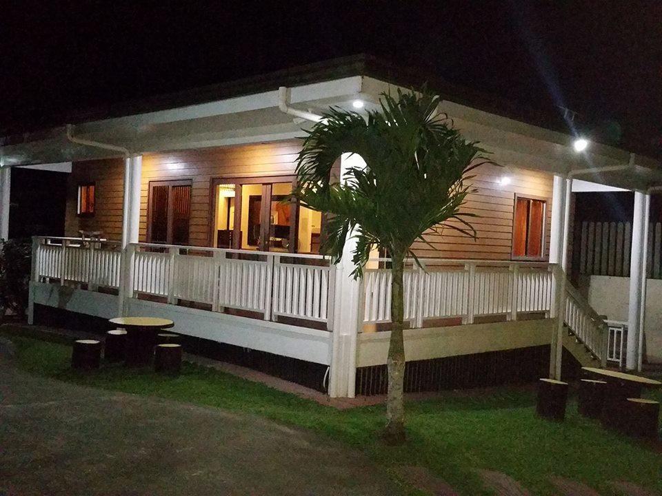 Hotel Casa De Miguelitos à Tagaytay City Extérieur photo